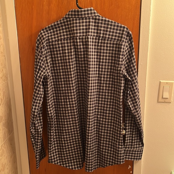 Old Navy Slim Fit Signature Dress Shirt - Picture 2 of 2